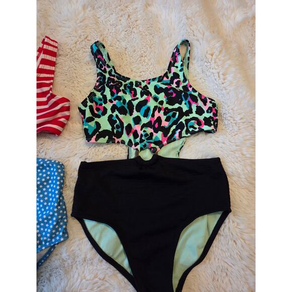 Girls 10/12 large Swim suit lot of 3 Art Class, Cat & Jack One piece Swimsuits - Picture 2 of 12